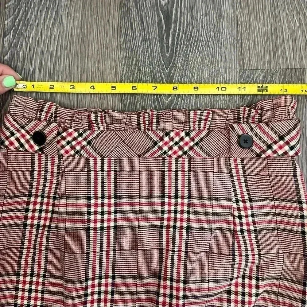 Express Womans Black and Red Plaid Mini Skirt. Size XS